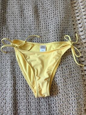 Wild Fable Pale Yellow Tie-Side Bikini Bottoms